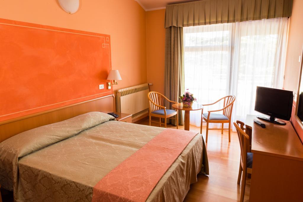 Hotel Chalet Del Lago Avigliana Extérieur photo
