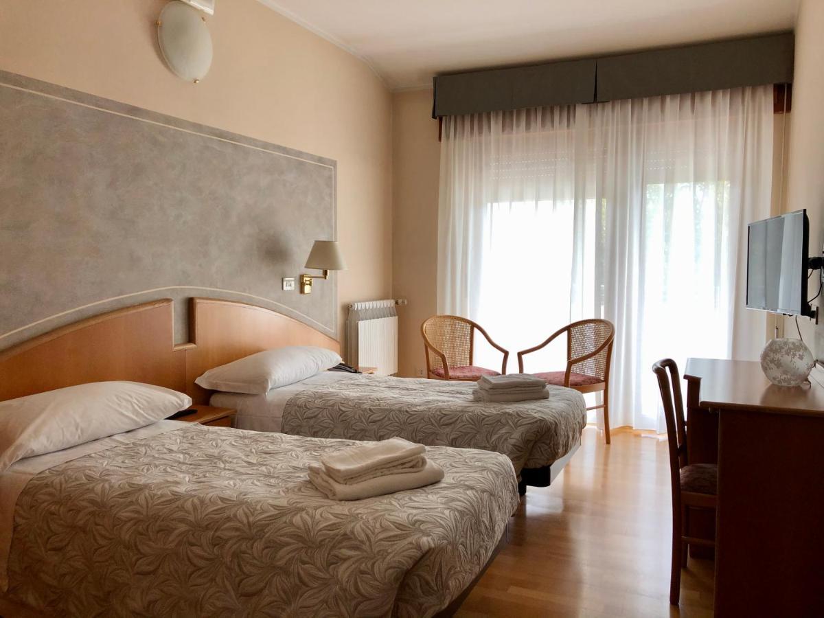 Hotel Chalet Del Lago Avigliana Extérieur photo